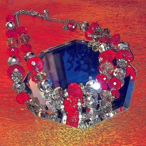 🌈SOLD🌈 Gorgeous crystal red, Champagne & silver necklace